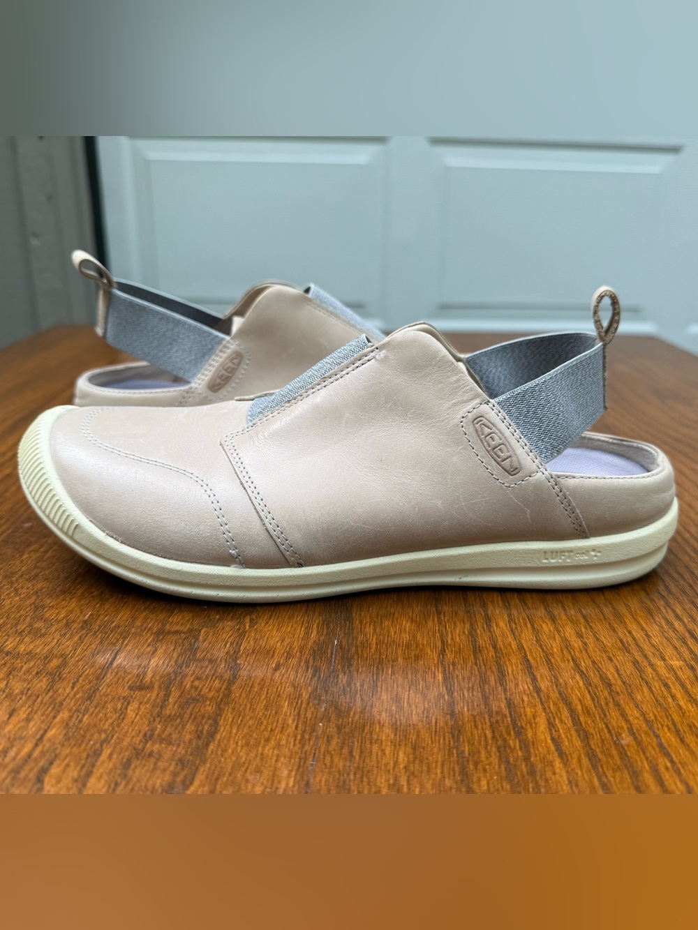 KEEN Women’s 9 Taupe Leather Slingback Clogs Slip On Comfort Shoes